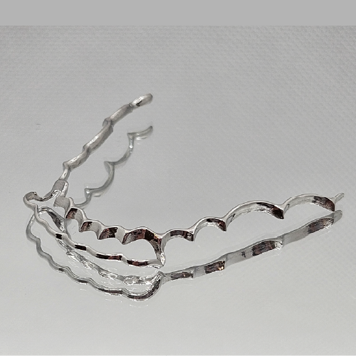 Atlas Mandibular Retainer (Labial low and lingual plate)